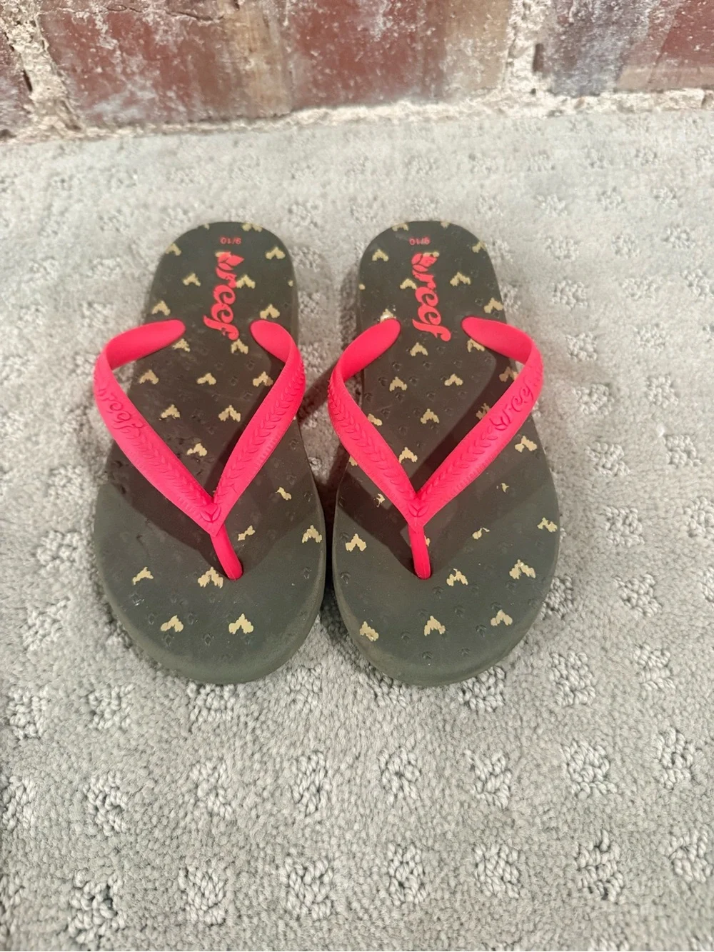 Reef Kids Flip Flops with Pink Straps and Olive Footbed